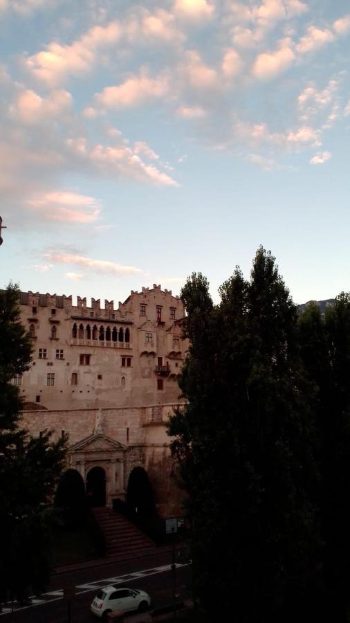 Rooms Alla Loggia Del Castello Trento Exteriör bild